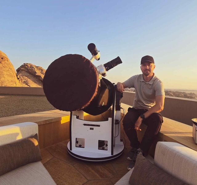 Resident Astronomer: InterContinental Maldives Maamunagau Resort image